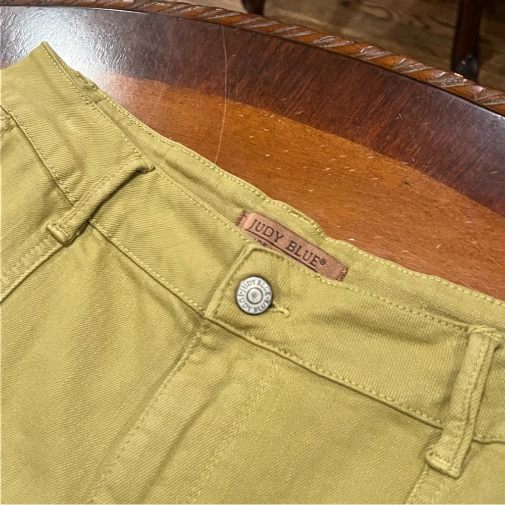 Judy Blue High Rise Straight Leg Cargo Pants Matcha Green
16W - Picture 6 of 16